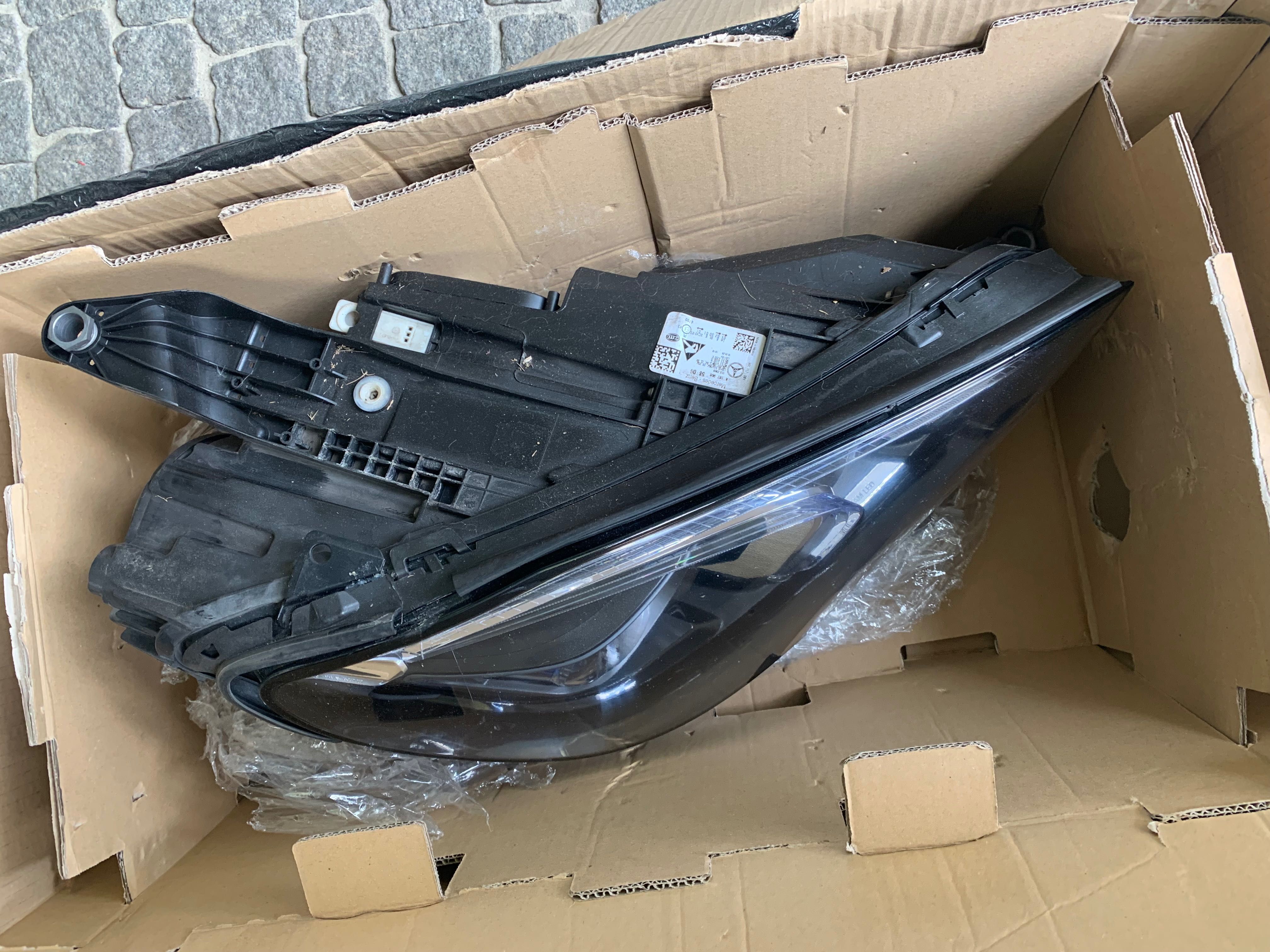 Farol Mercedes GLE original de 2020