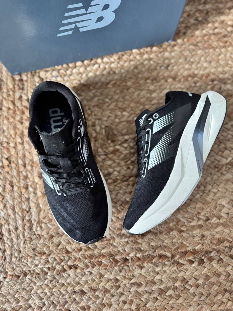 Кросівки чоловічі New Balance на літо
