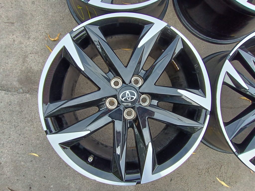 Alufelgi 19 Toyota CHR CH-R Yaris Cross Corolla TPMS 5x114,3 ET50