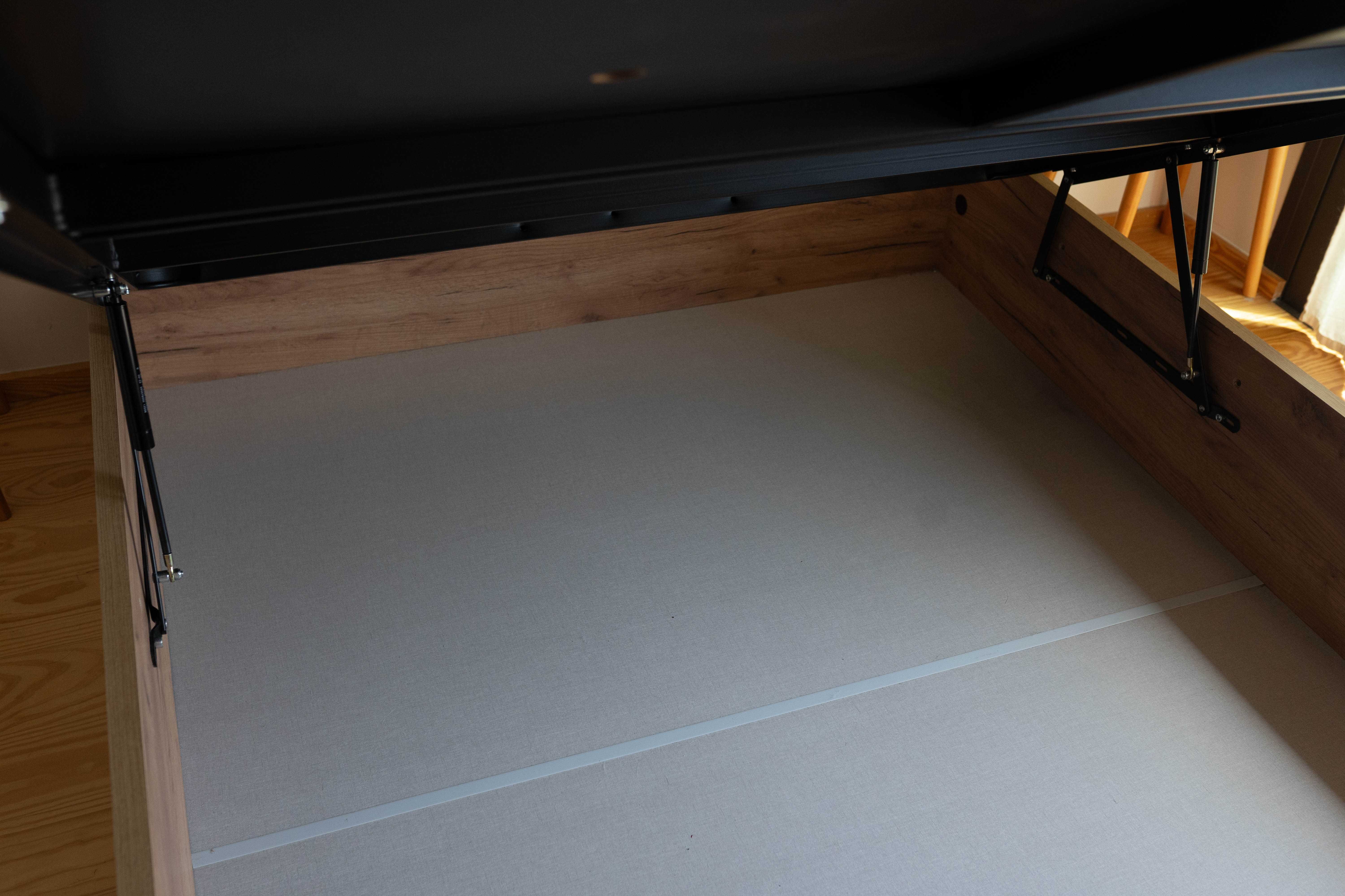 Base Sommier para 160x200cm em excelente estado