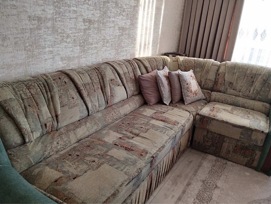 Продам розкладний диван