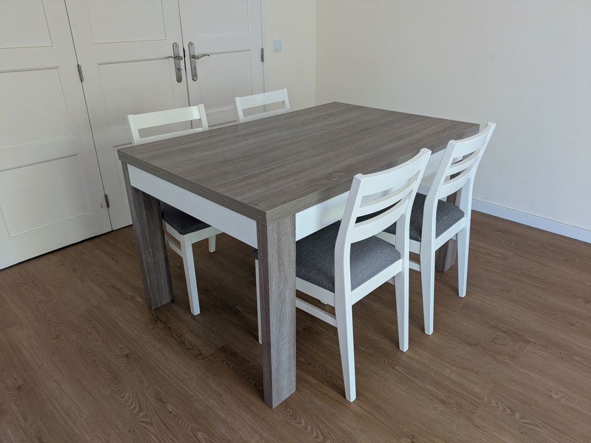 Mesa de Jantar Extensível (6 - 10 pessoas) [c/s cadeiras]
