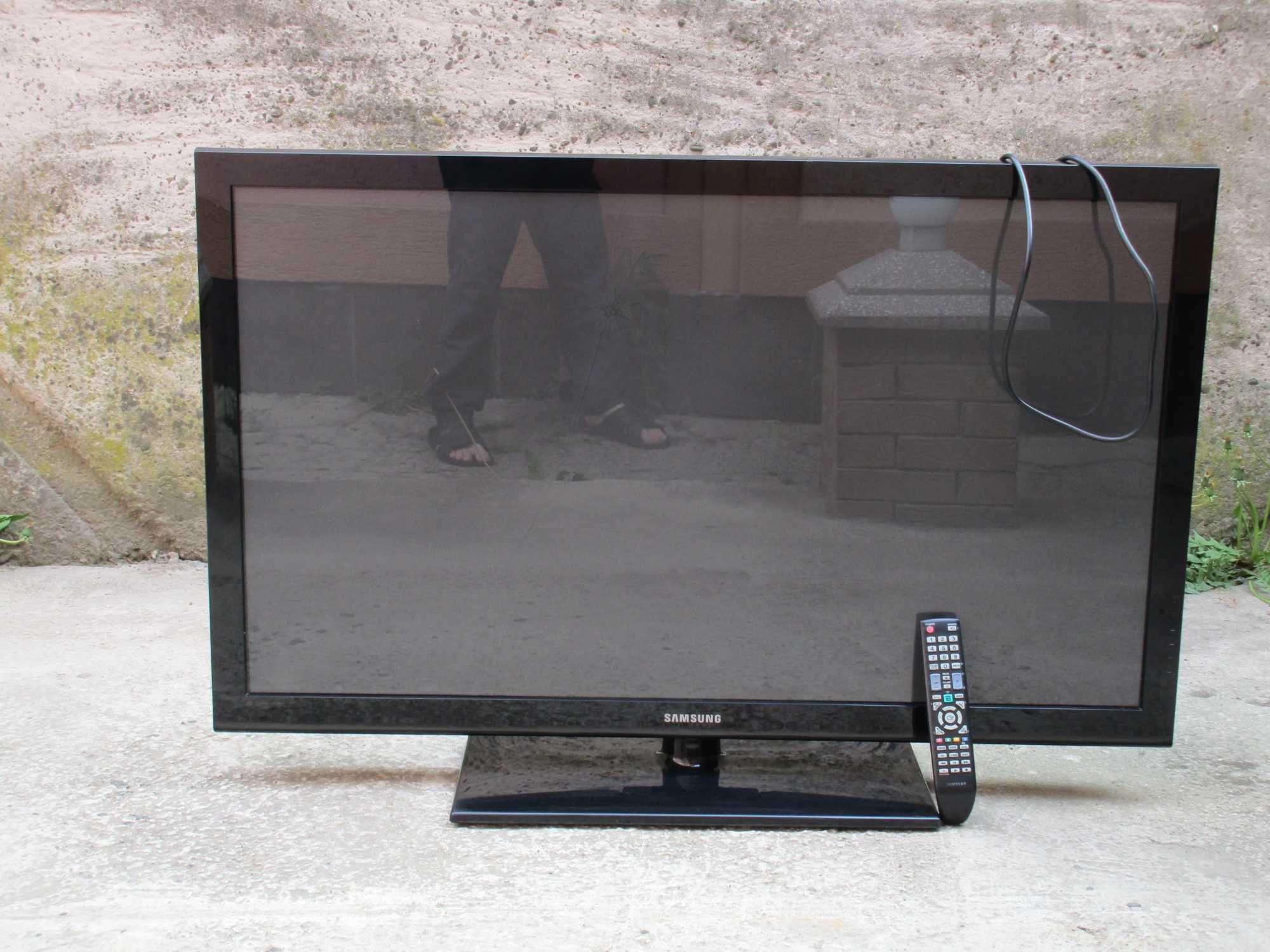 Плазменный 50" телевизор Samsung  PS50C430A1W Black PS50C430A1WXUA