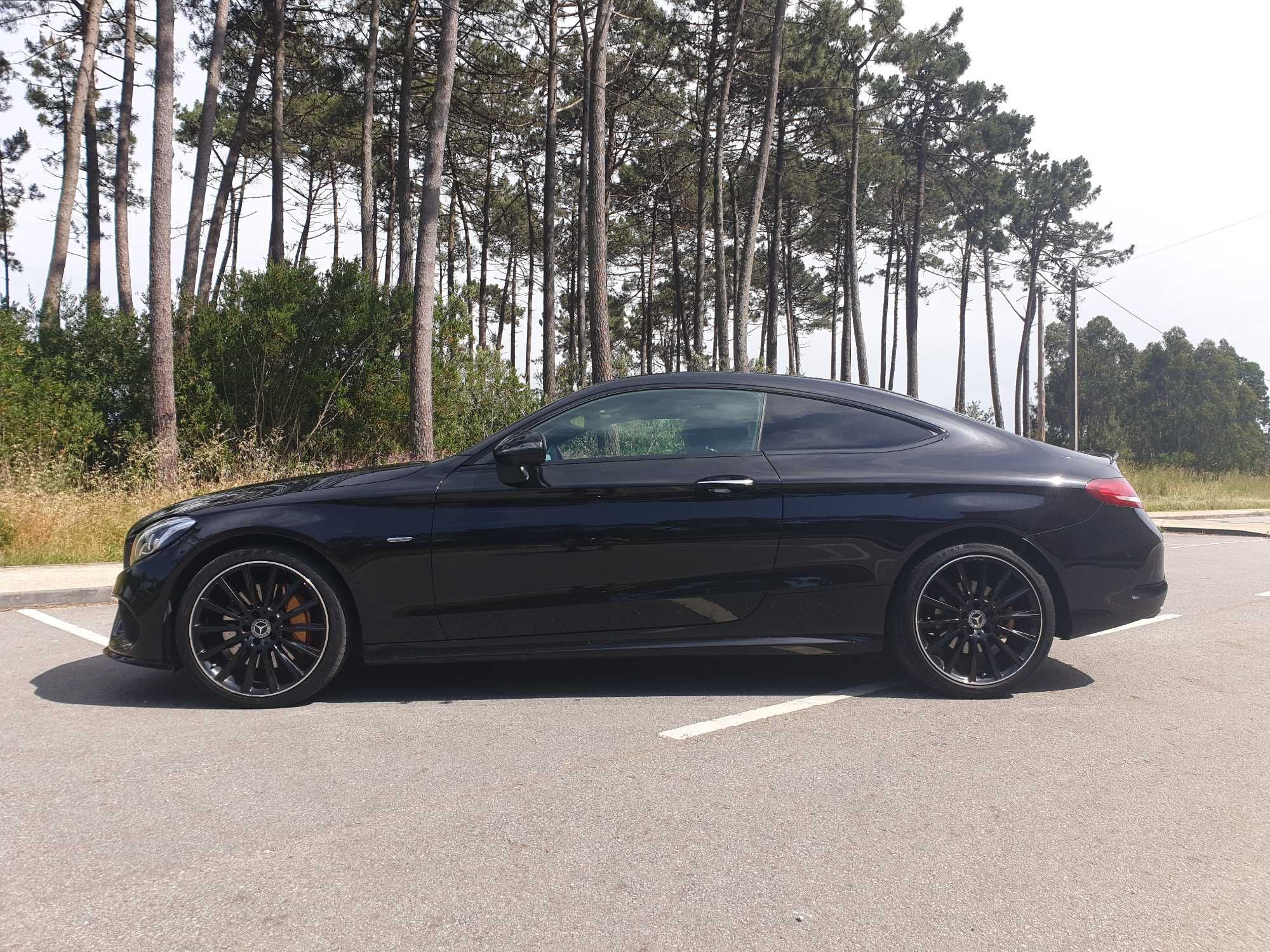 Mercedes-Benz C300 Coupe Night Edition