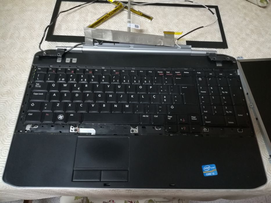 Portátil DELL latitude E 5530 venda por peças