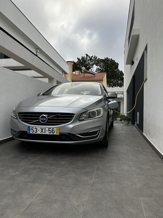 V60 D6 AWD Hibrido plug-in