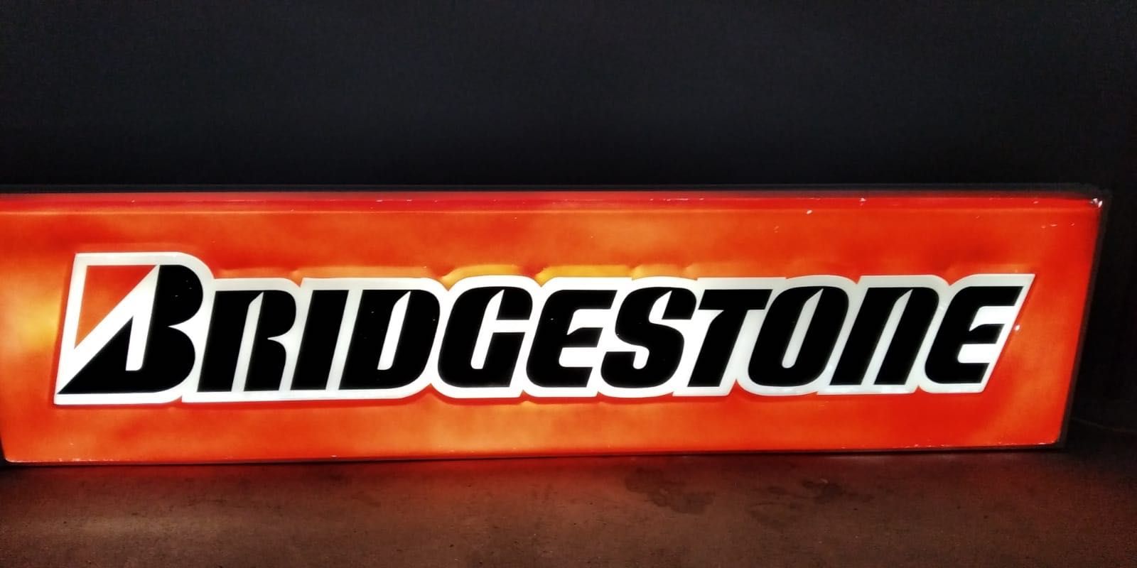 Grande reclame  iluminado  Bridgestone vintage