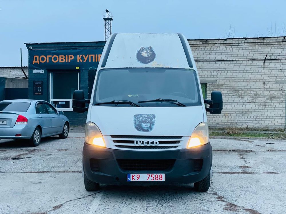 Продам IVEKO Daily 2.3 TDI в хорошем состоянии Срочно торг