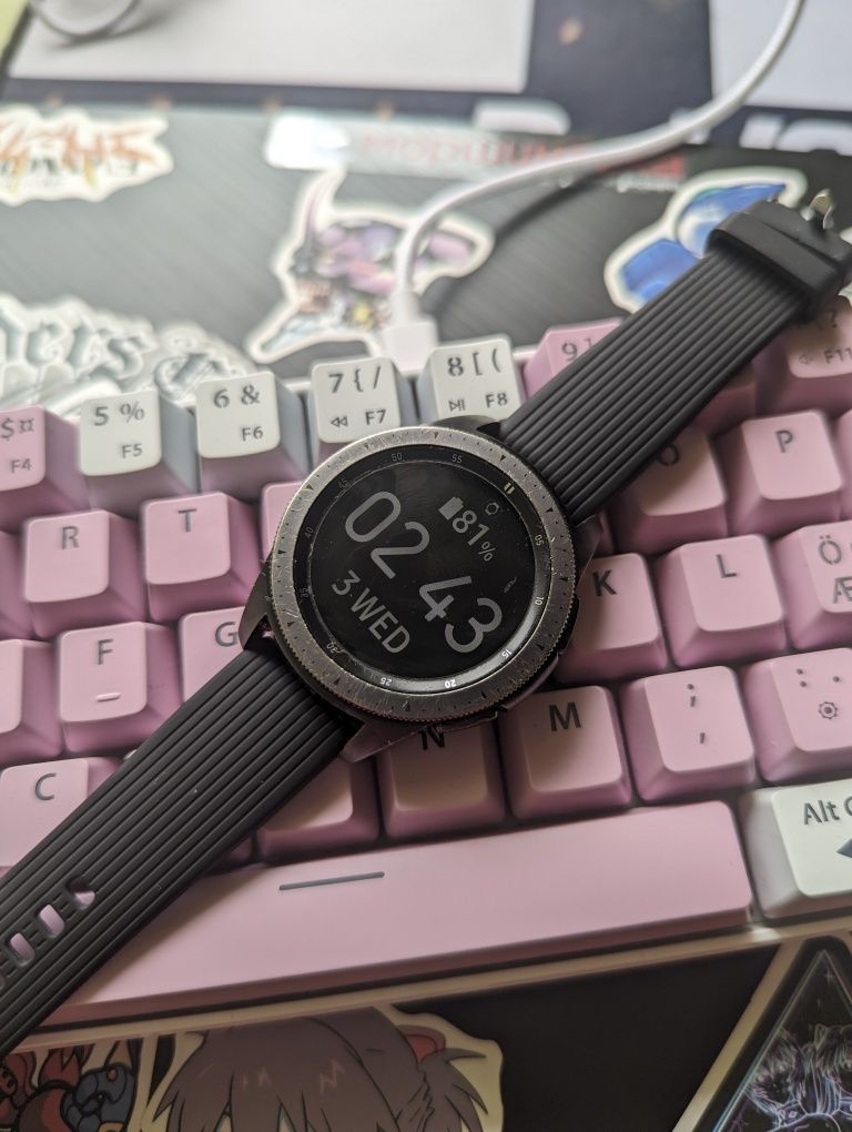 Samsung galaxy watch 2018 42mm sm-r815u LTE