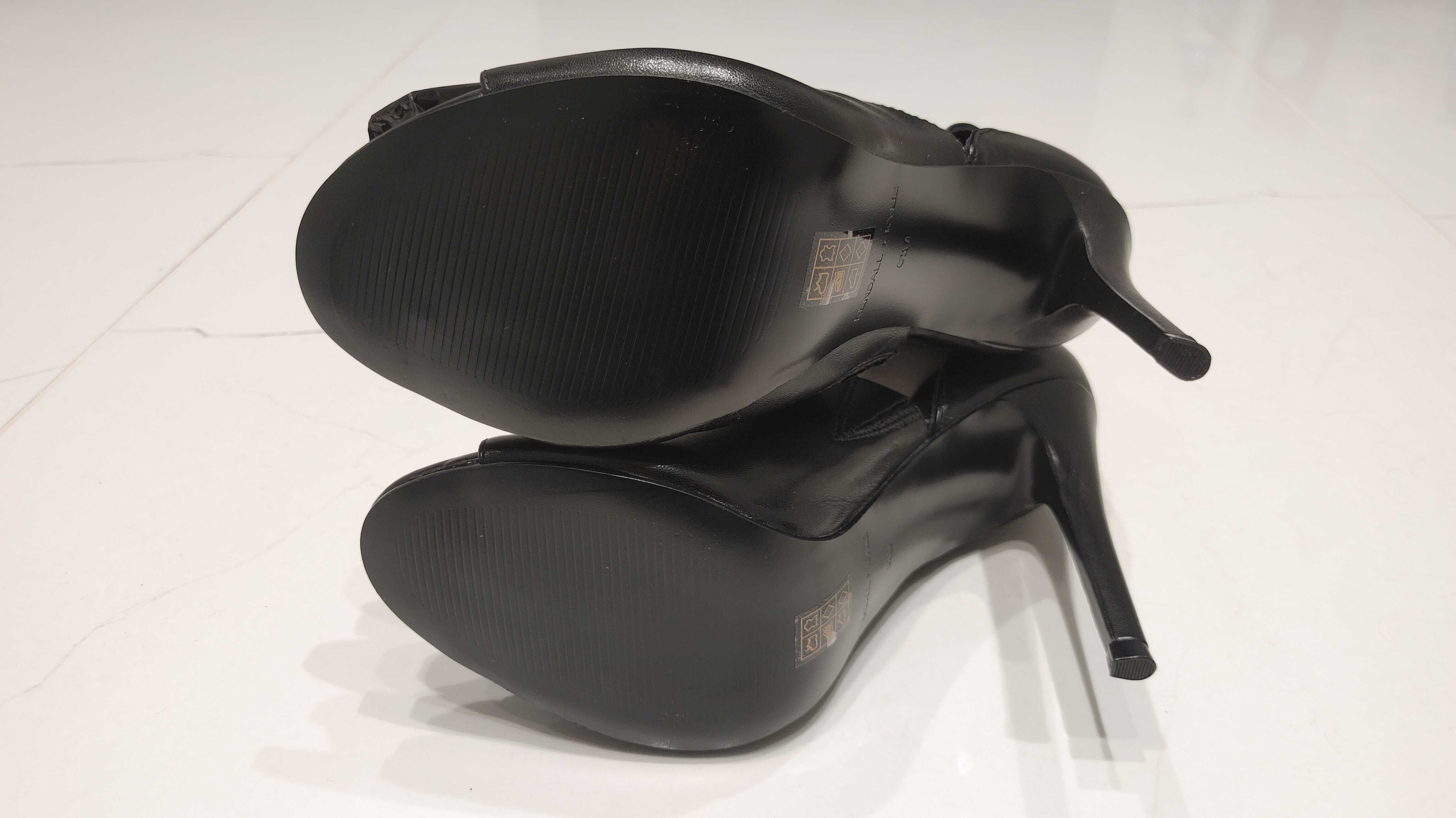 Obcasy Sandały Kendall + Kylie Estella r. 37 Nowe