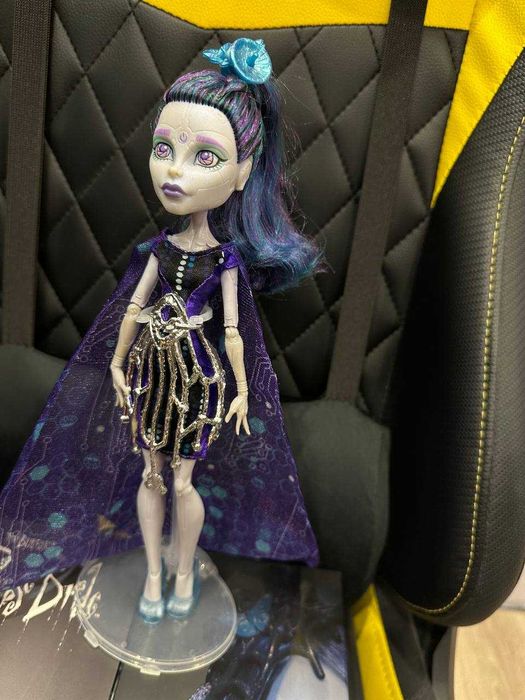 Продам Monster High Робот Елль Иди, Твайла, Торели, Cleo і Deuc.