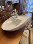 Продам новый умывальник cersanit, ширина 55 см. и новый кран, Mixxen.