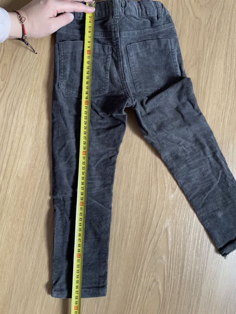 Spodnie sztruksowe sztruksy Tissaia 4 lata 98/104 cm