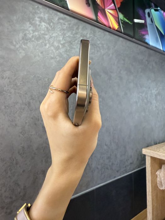 Used IPHONE 16Pro 256 Natural Titanium Neverlock Костюшка,5 igrand