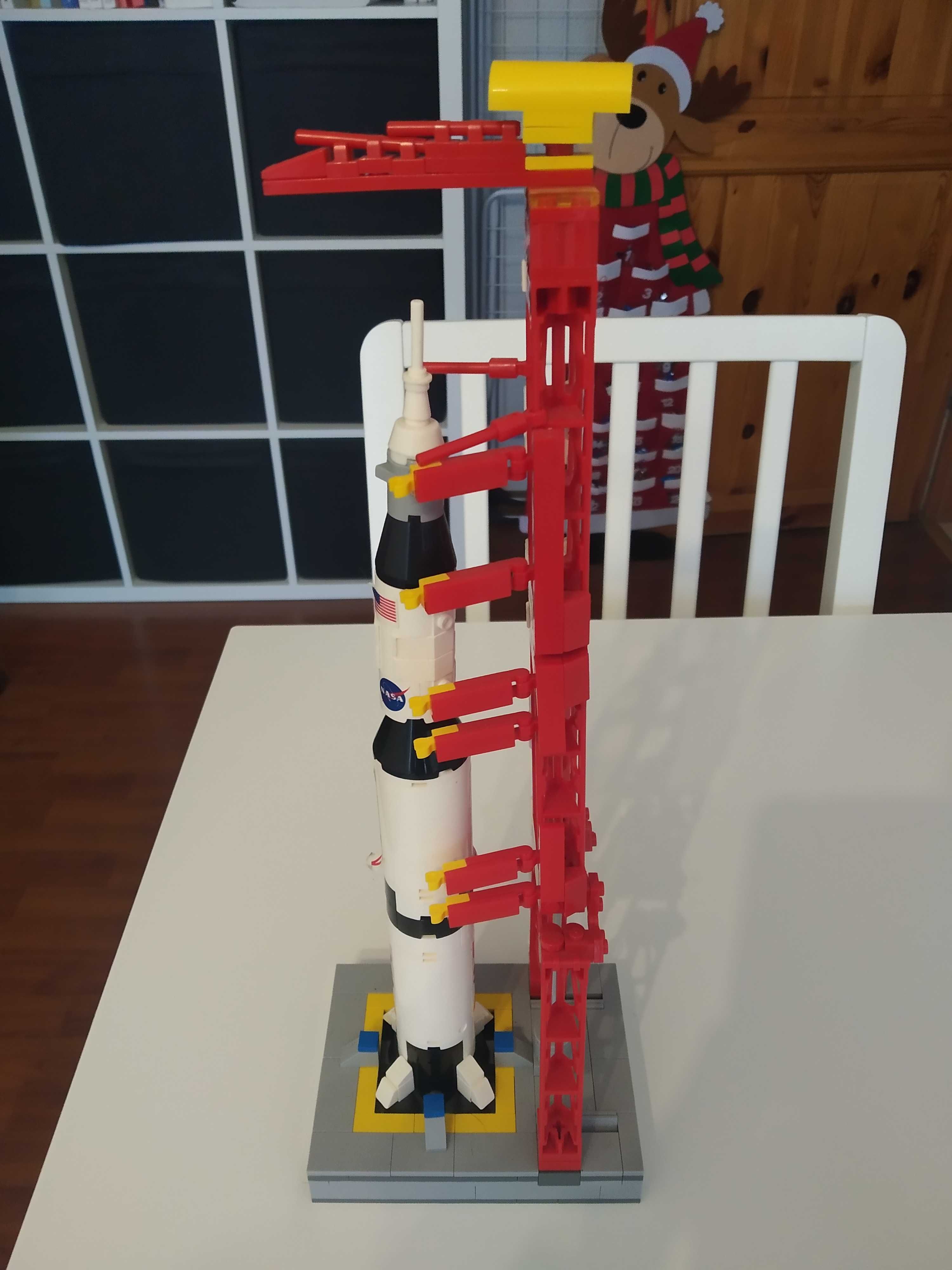 Rakieta Saturn 5 saturn V z klocków
