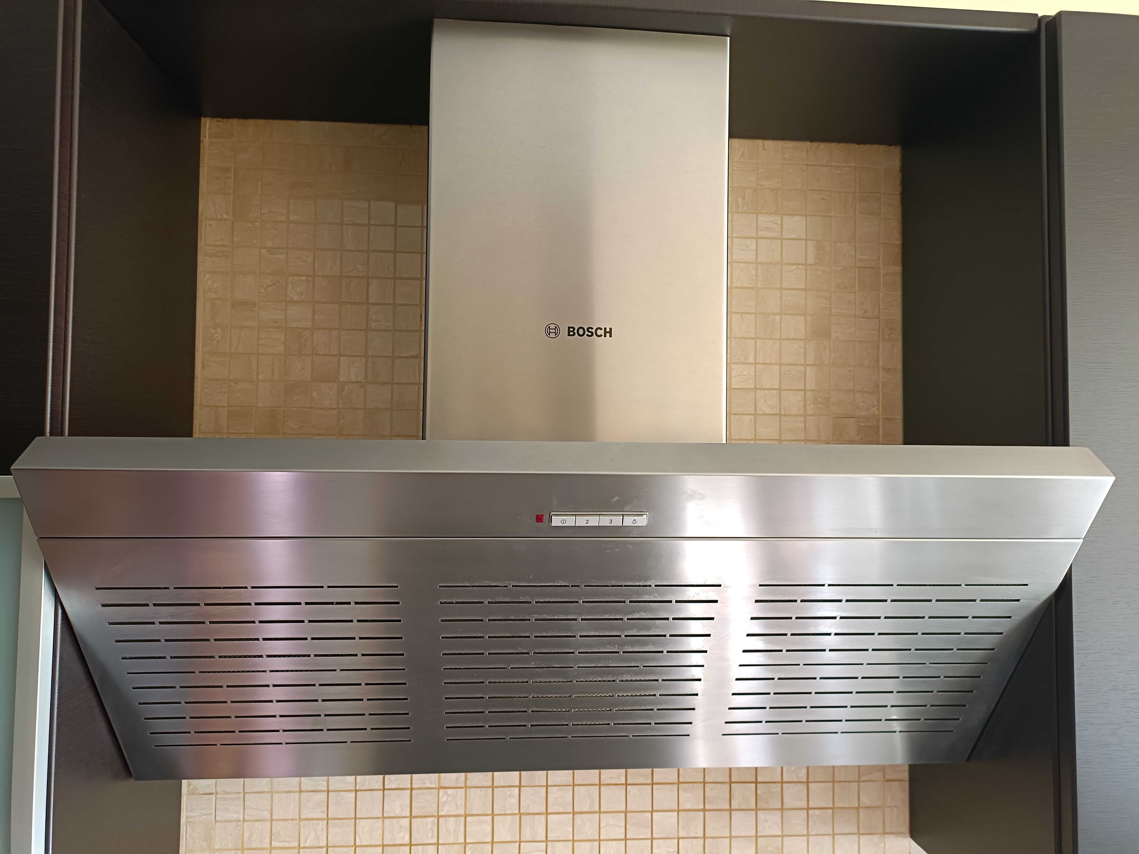 Sprzedam okap skośny Bosh 90cm