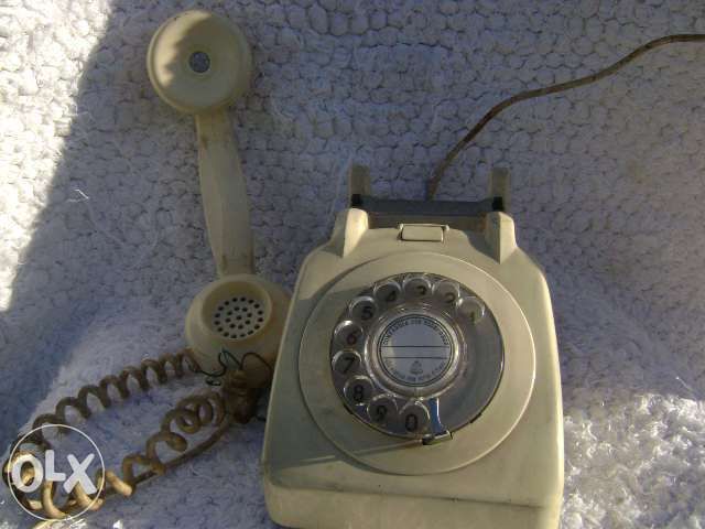 2 Telefones antigos - 1970 e 1974