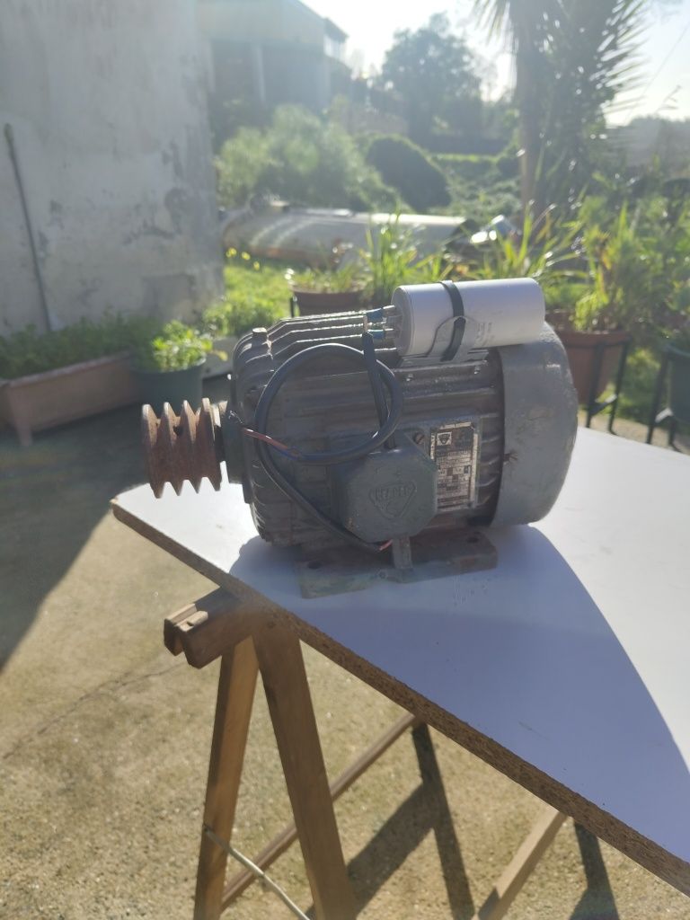 Motor monofásico EFACEC