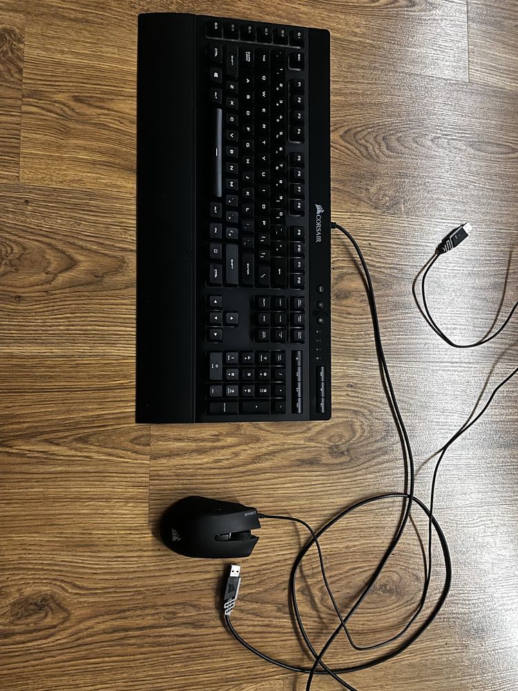 Klawiatura corsair k55 + myszka corsair harpoon