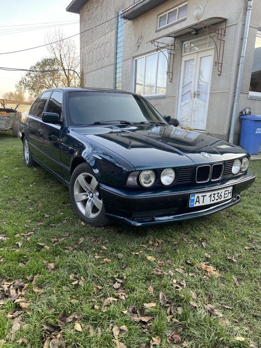 Продам BMW e34 520i
