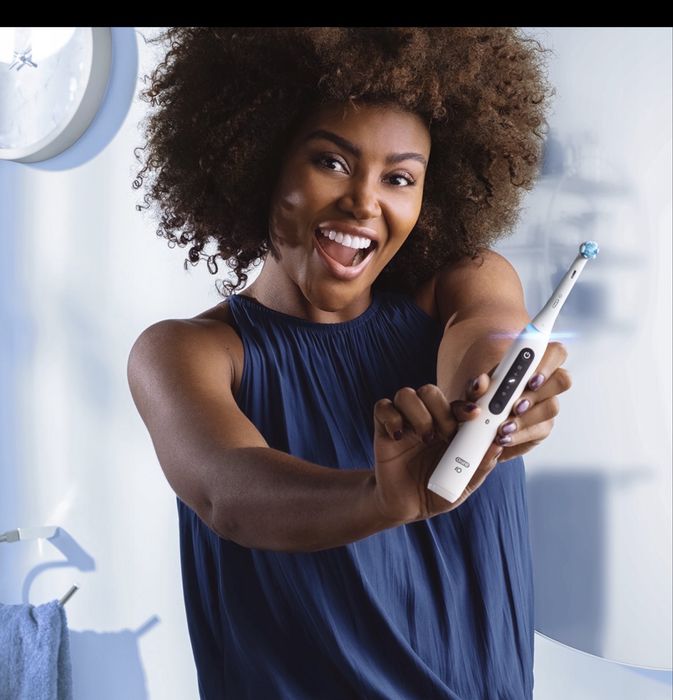 Oral-B iO 5 Black & White, 2 x Szczoteczka elektryczna czarna i biała