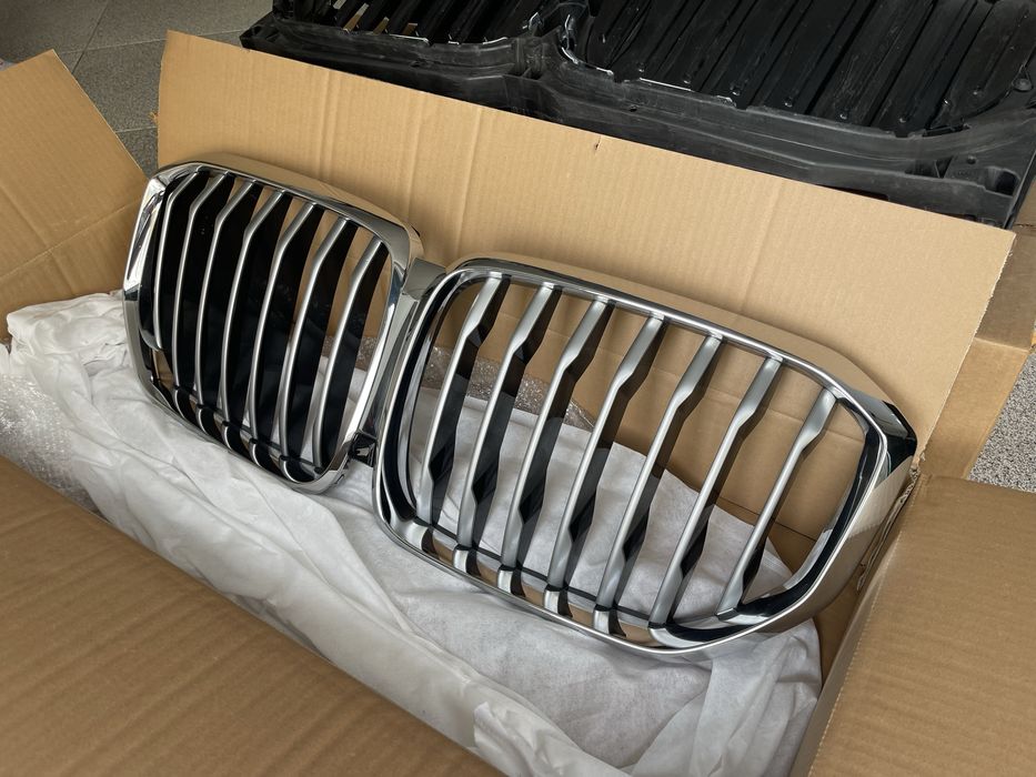 Grelha frontal + Módulo grelha de ar ativa - X5 G05