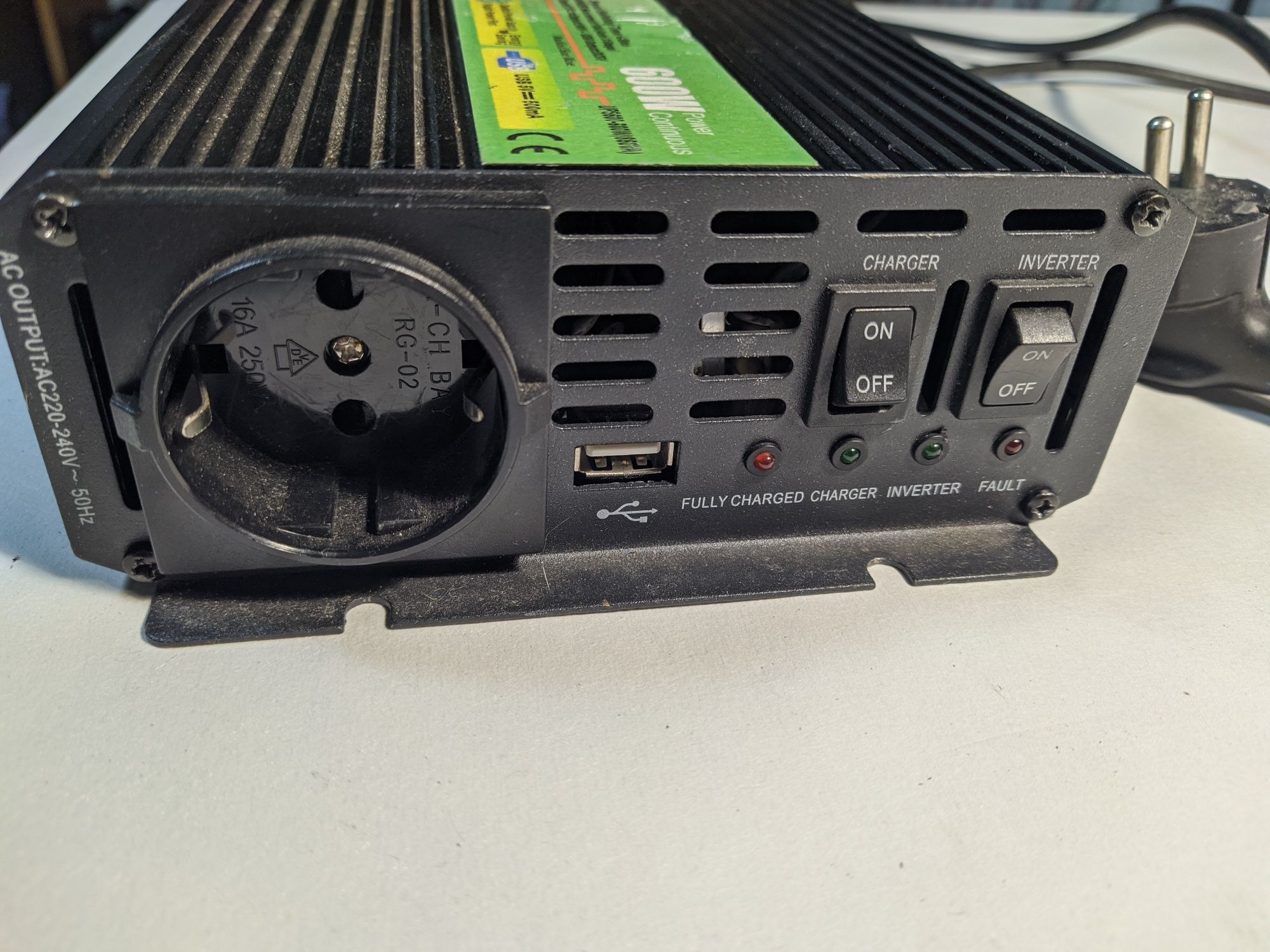 Інвертор Dream Power. Повний UPS.