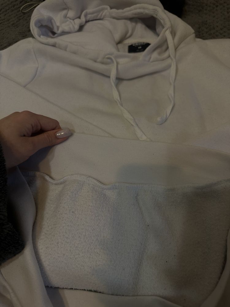 Продам біле худі CROPP