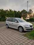 Volkswagen Touran Volkswagen Touran 1.9 TDI DSG 2010
