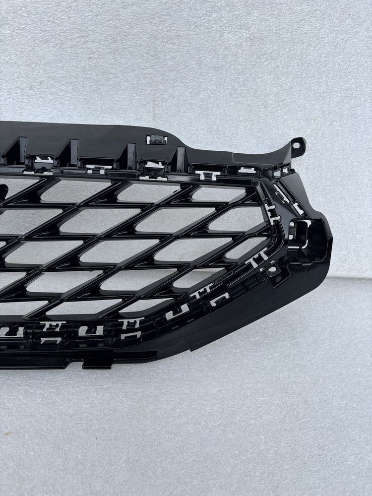 Seat Leon IV 4 5FA Cupra 20- grill atrapa kratka zderzaka przód