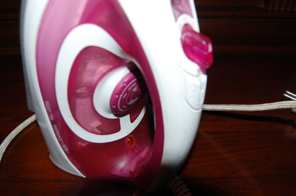 Утюг, праска PHILIPS GC 1820,  в робочому стані