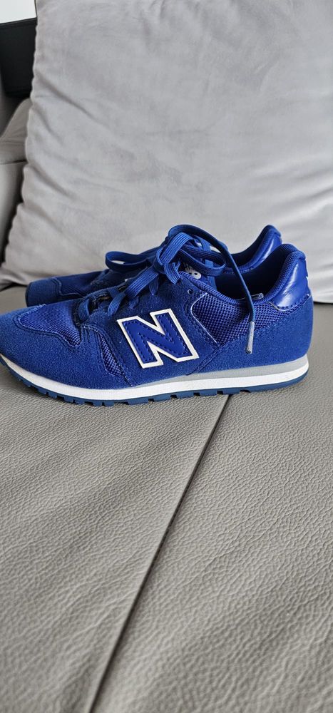 Adidasy New Balance 32