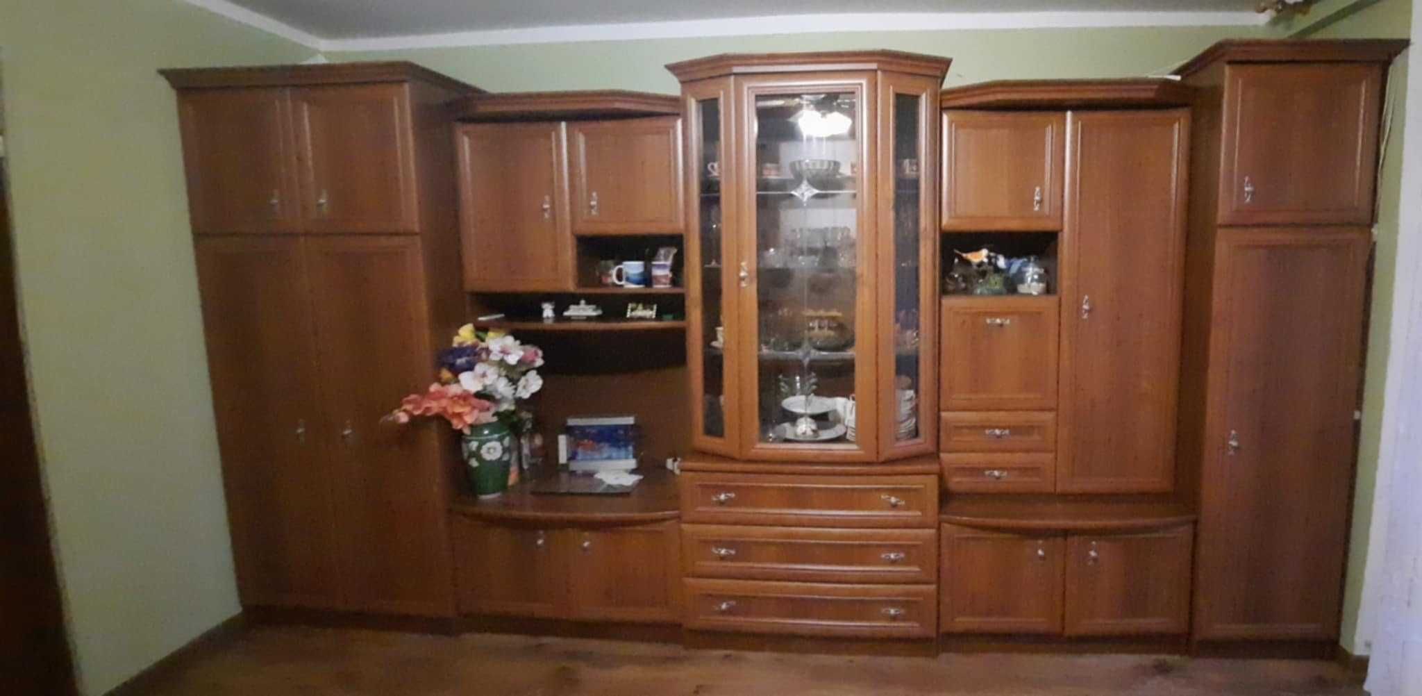 Komplet mebli do salonu meblościanka narożnik