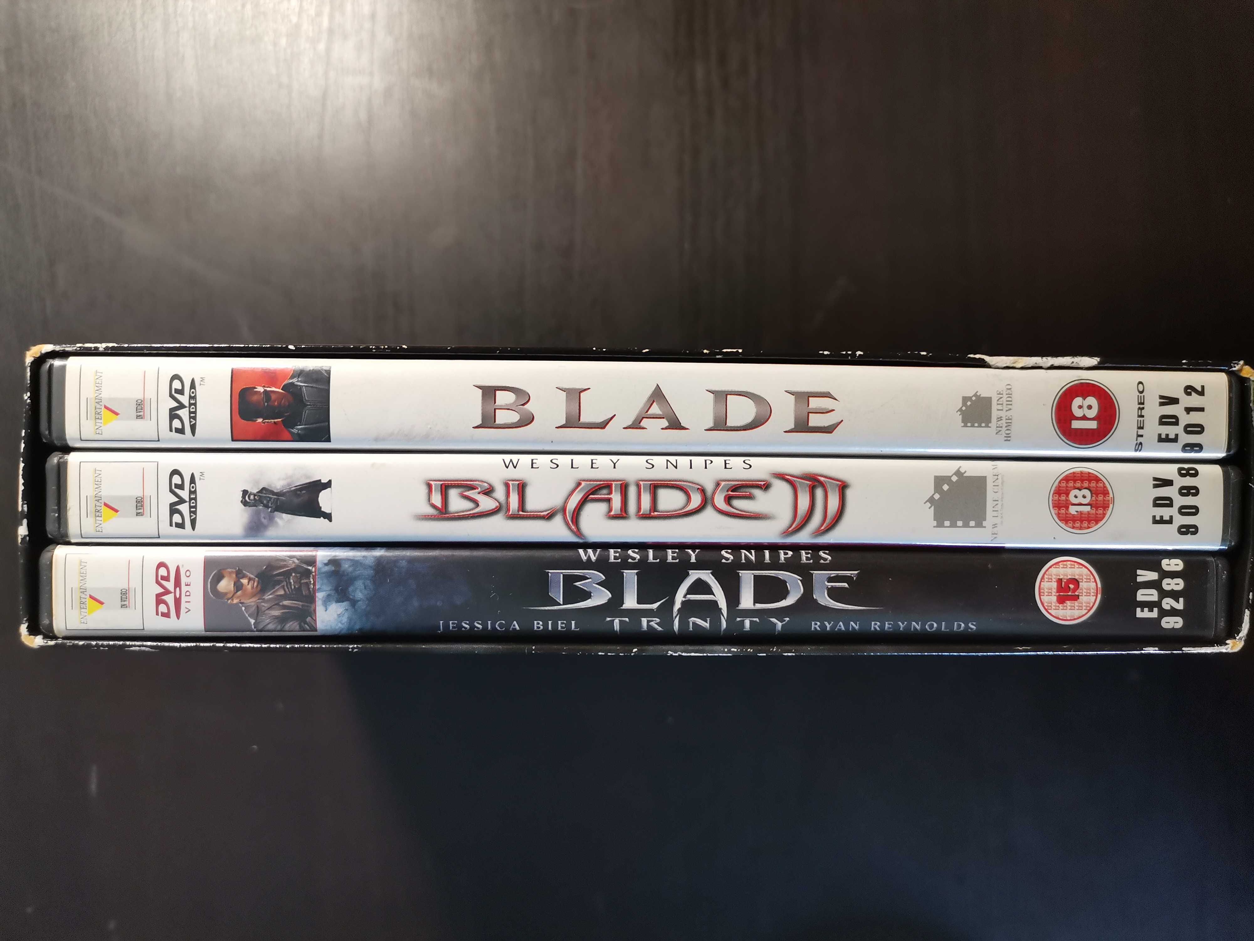 Trilogia Blade (Blade, Blade II e Blade Trinity) + extras