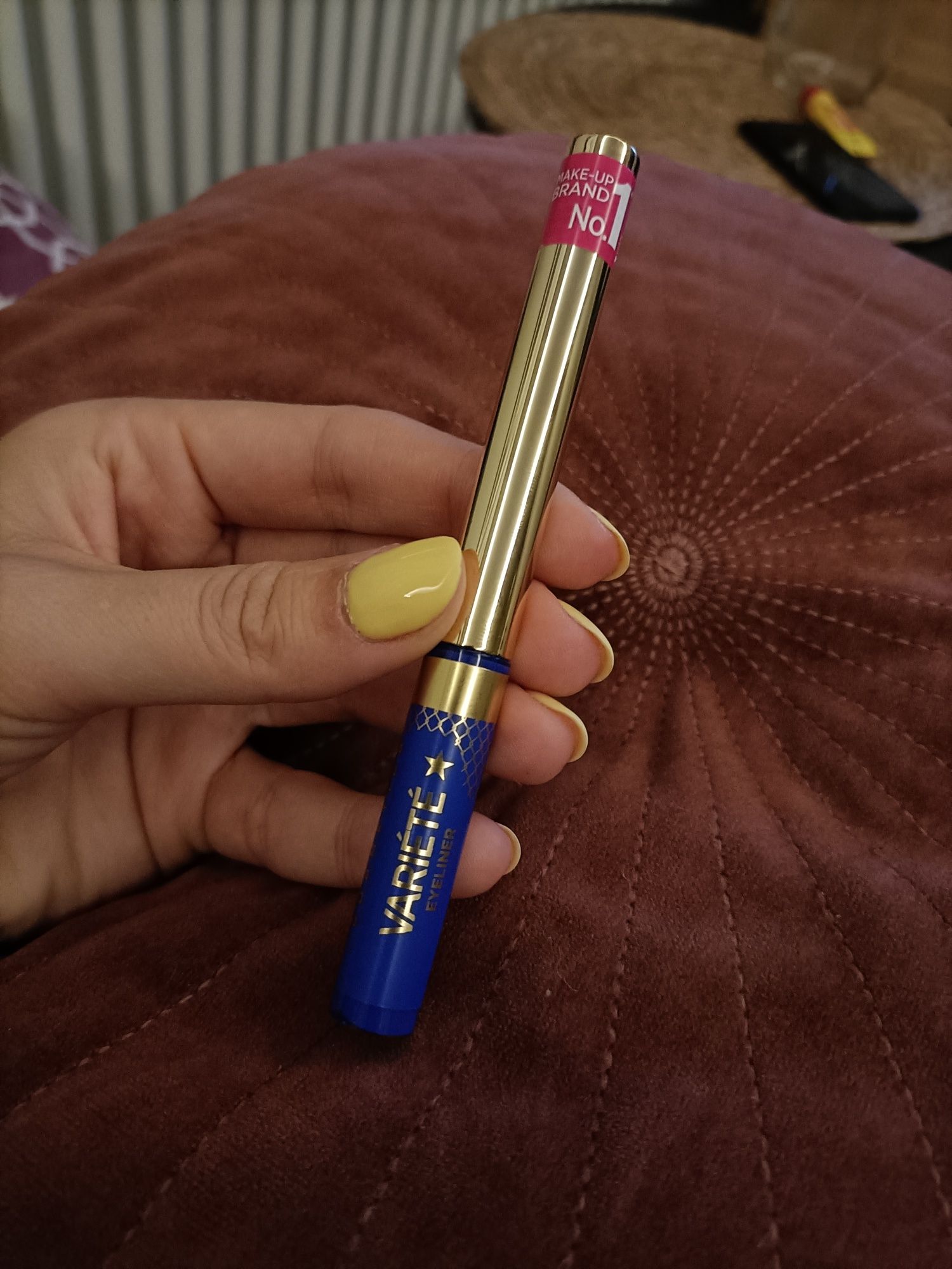 Eveline Cosmetics, Variete, Kolorowy eyeliner nr 7, niebieski, nowy