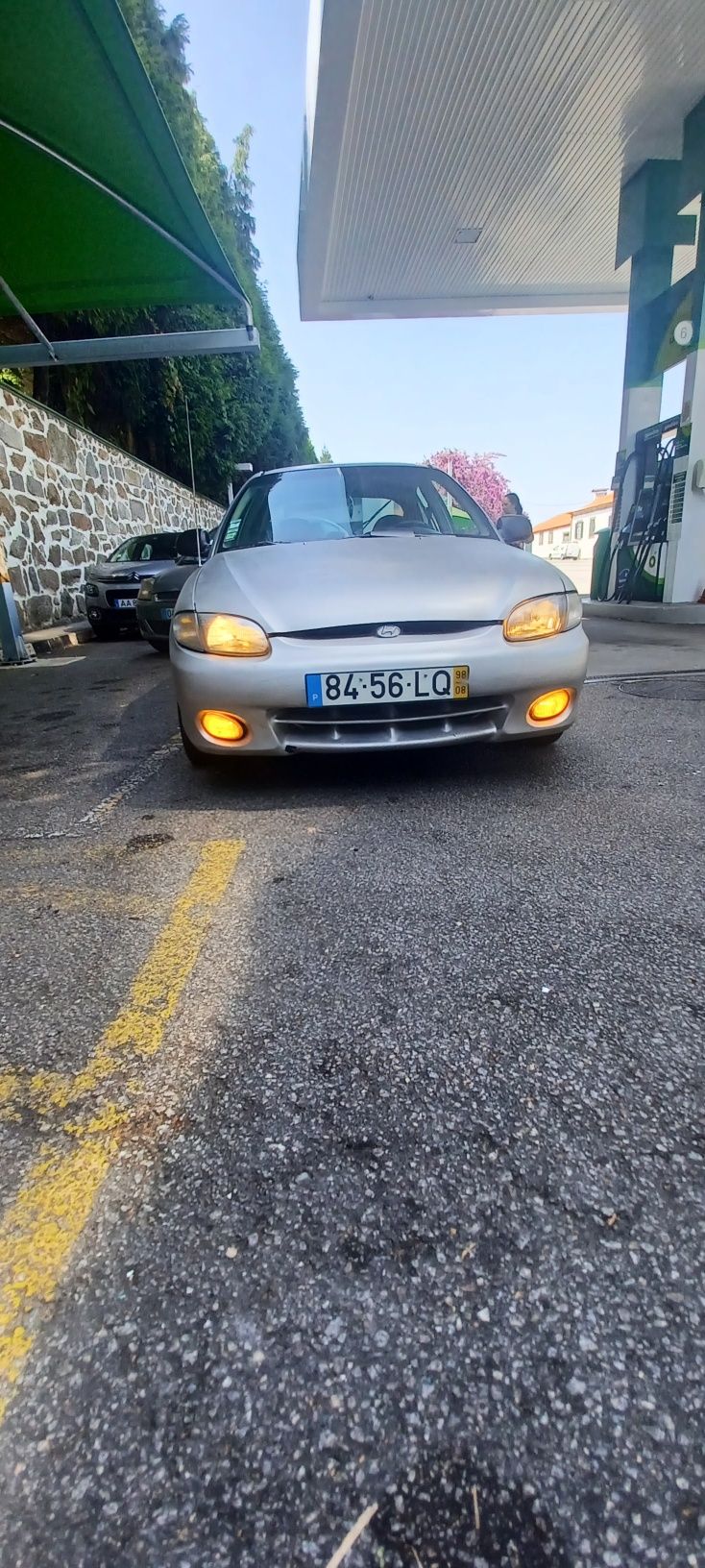 Hyundai accent em excelente estado de mecânica