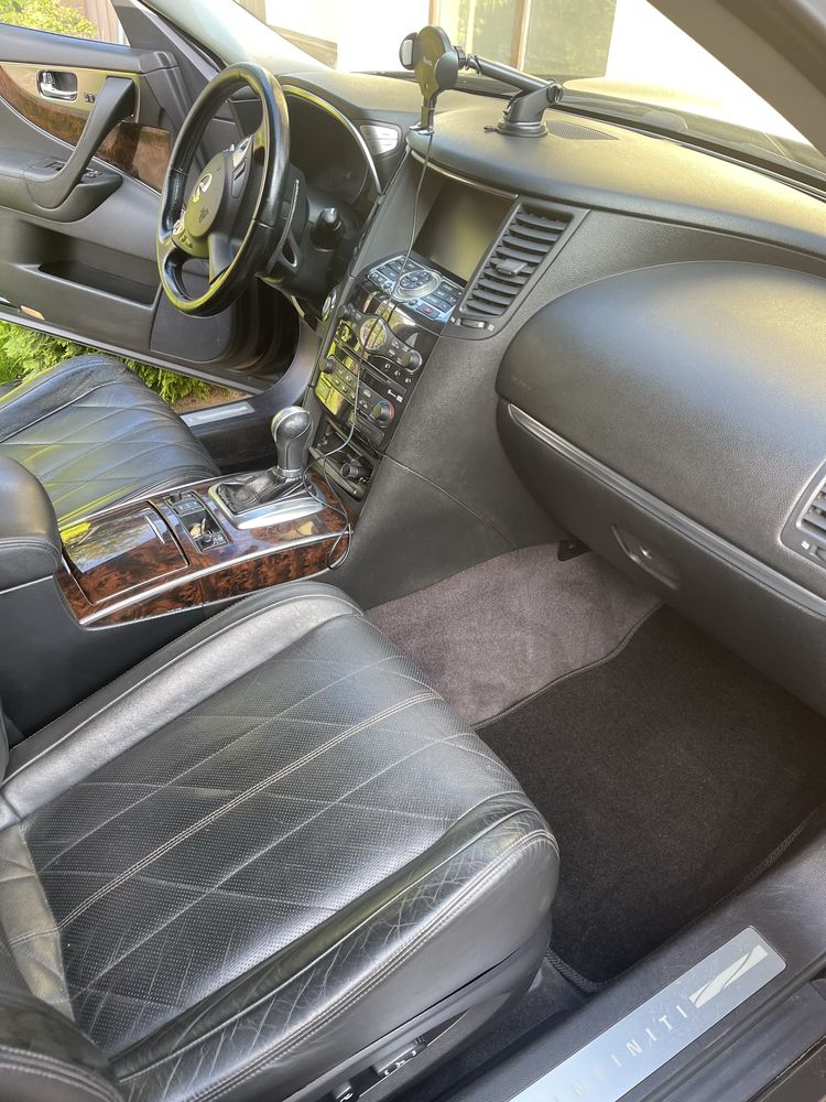 Infiniti FX 35 Продам свою красотку