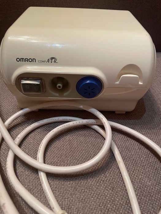 Інгалятор небулайзер компресорний  Omron CompAIR (NE-C28