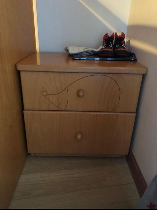 Berço que cresce com a criança – transforma-se em cama e móveis