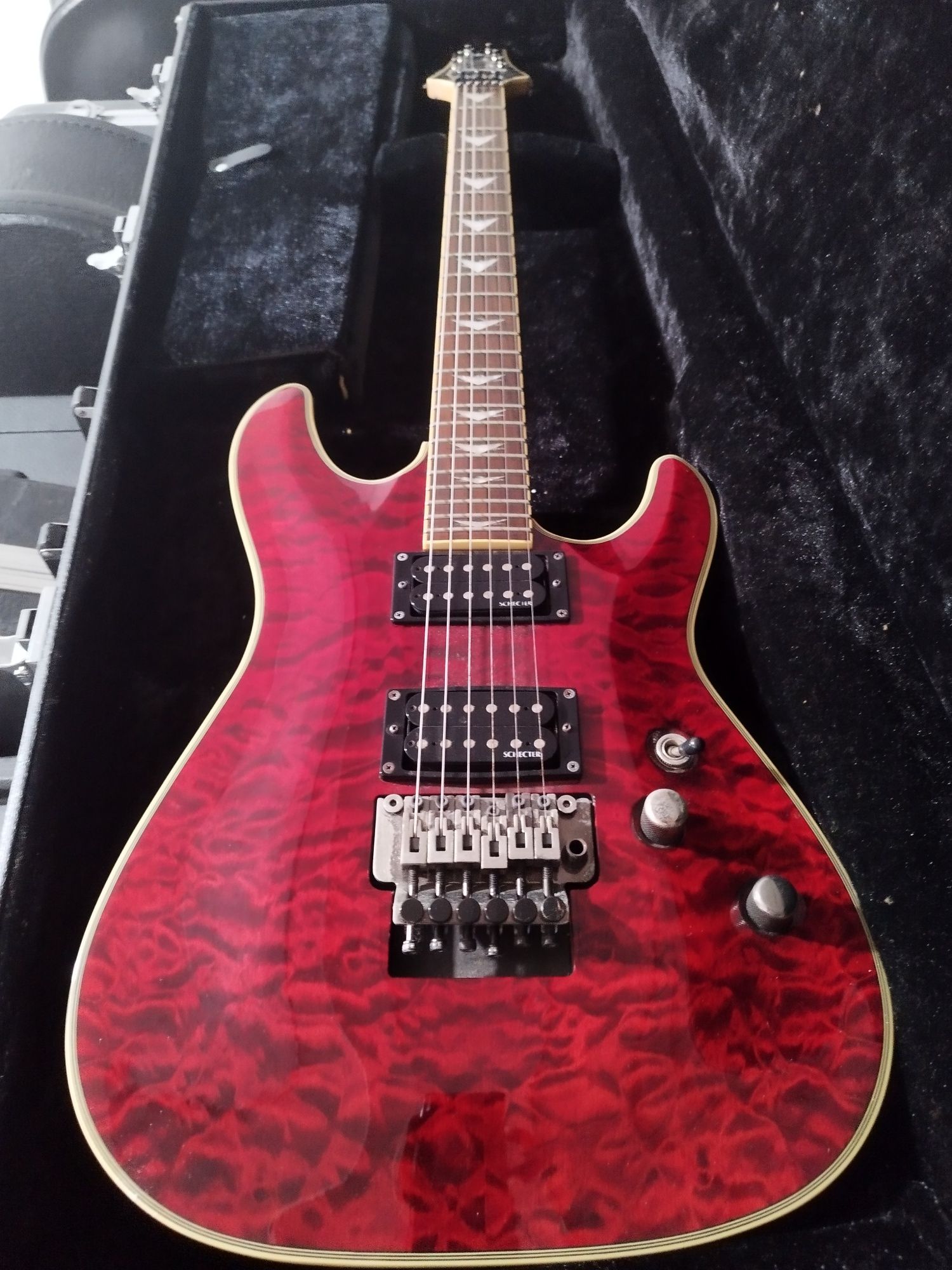 Schecter Diamunt Serie