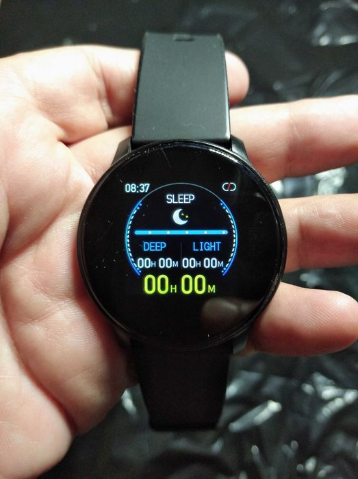 Smartwatch SF Plus.