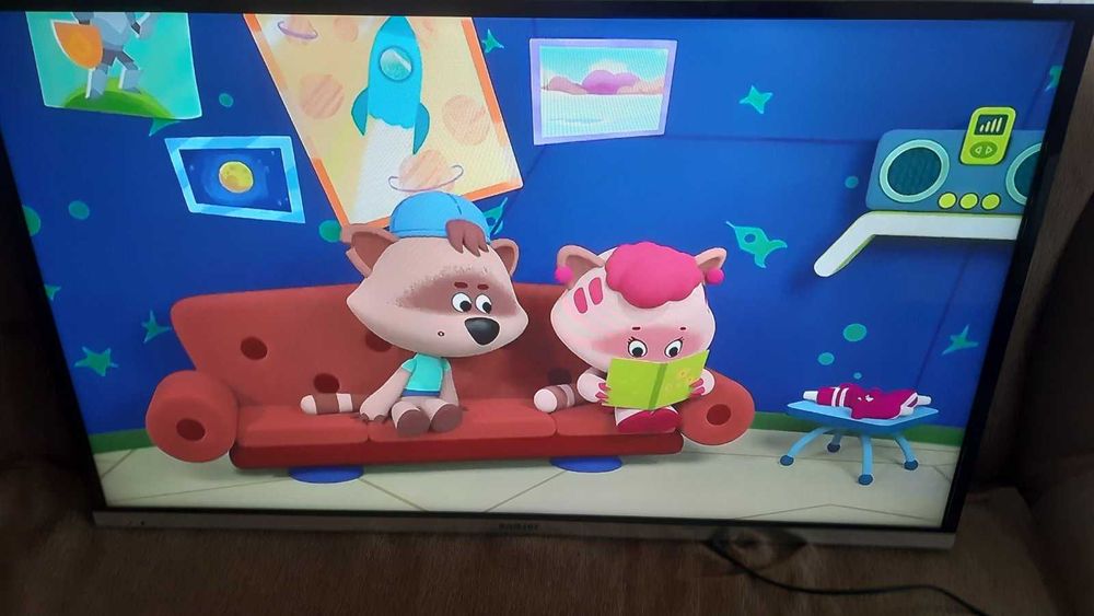 Телевізор 43 дюйми LED без дефектів .