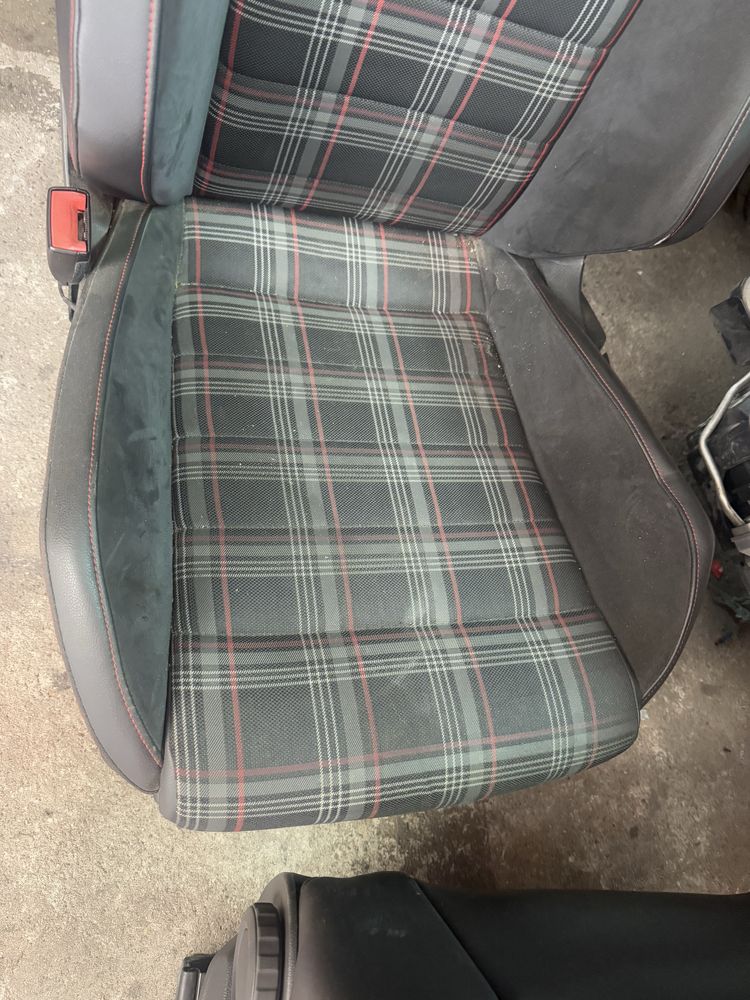 Bancos Golf 7/7,5 GTi