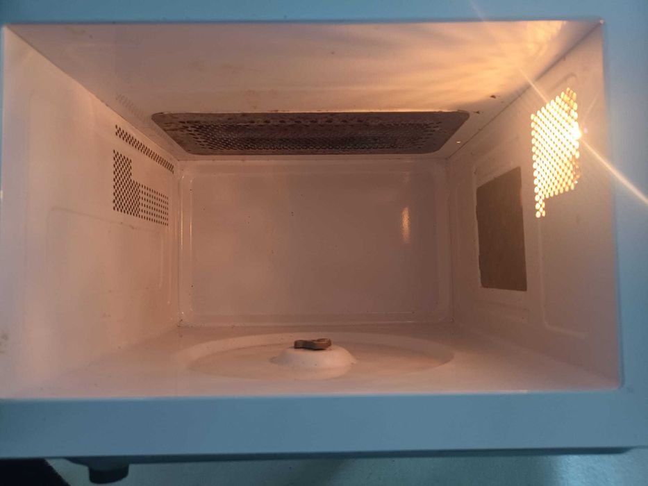 Micro Ondas Grill Candy CMG 25D CB