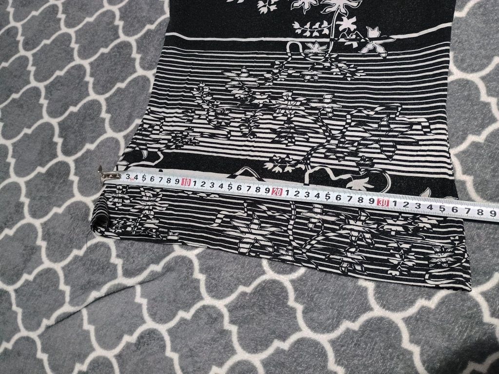 Elegancki zestaw czarny biały spódnica bluzka wdzianko M 38