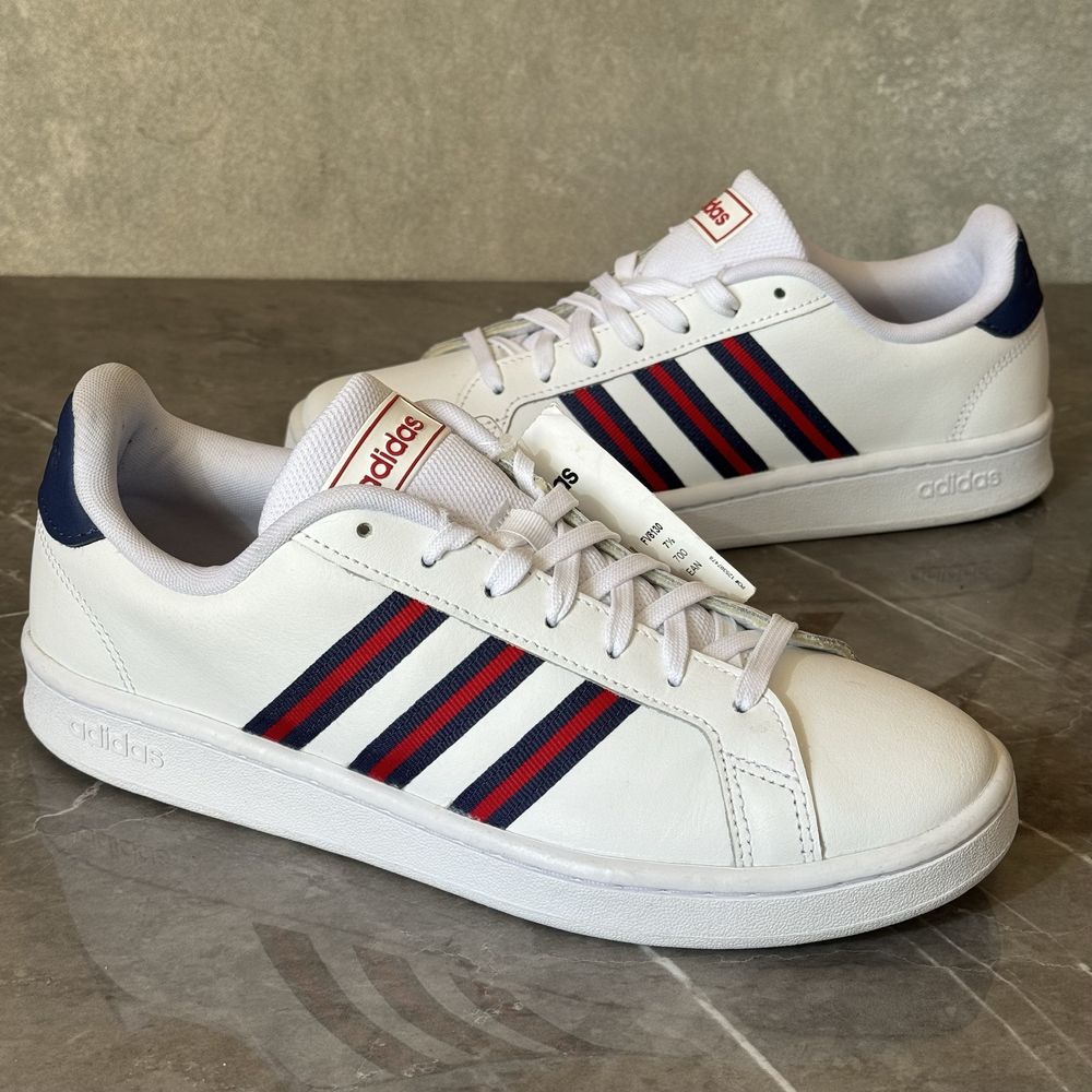 ОРИГІНАЛ 100% Кросівки білі Adidas FV8130 /41 р
