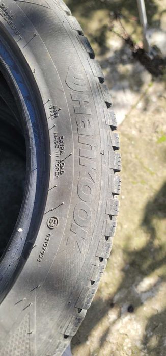 215/55 R17 Майже Нова гума HANKOOK KOREA - 4 штуки