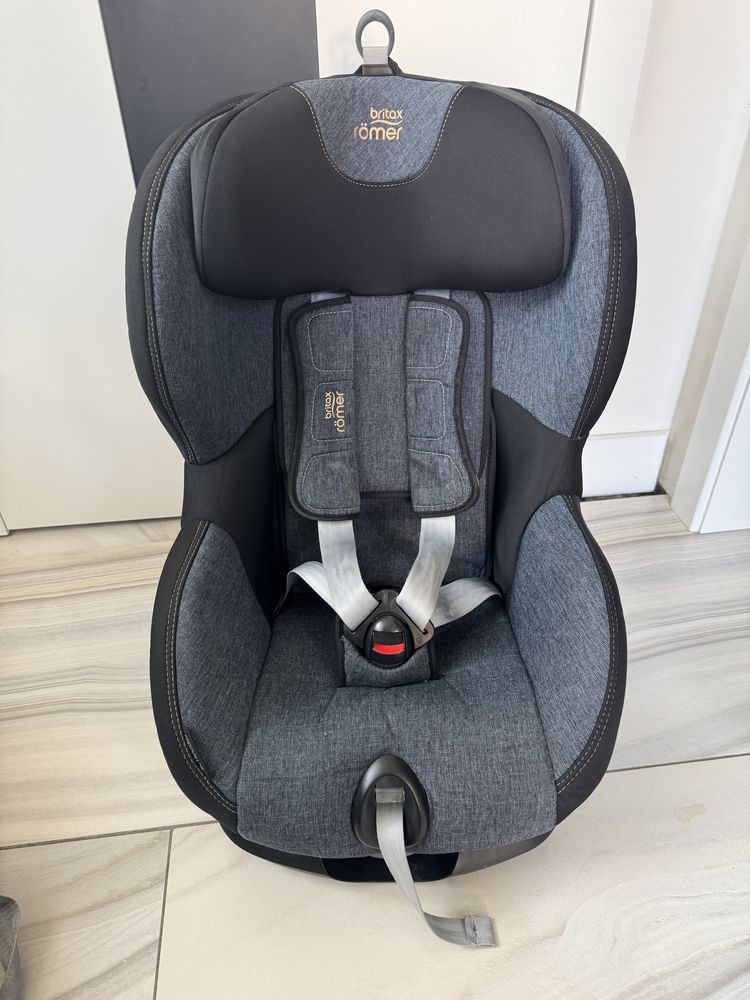 Автокрісло Britax Romer Trifix2 i-Size