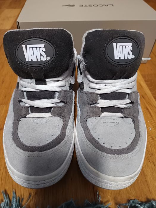 Tênis Vans em cinza 37