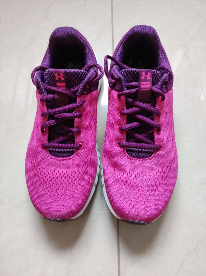 Buty Under Armour roz. 37,5